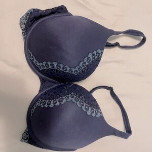 Victoria secret body by Victoria navy lace detail perfect shape wired bra 34dd